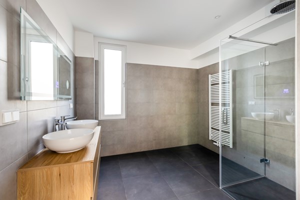 Foto - Te koop: Gelijkvloers wonen in het centrum van Zevenbergen!